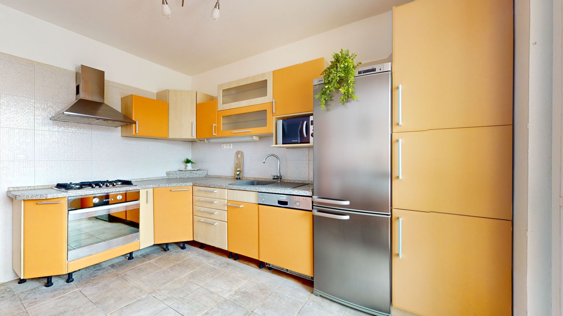 PREDANÉ - 3 izbový byt Pribišova Bratislava Karlova Ves